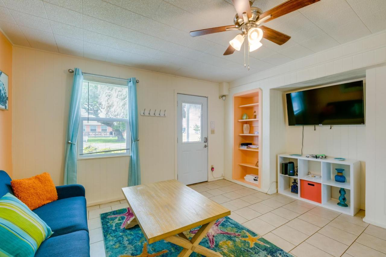 Beautiful Rockport Townhome - Walk To Aransas Bay! Bagian luar foto