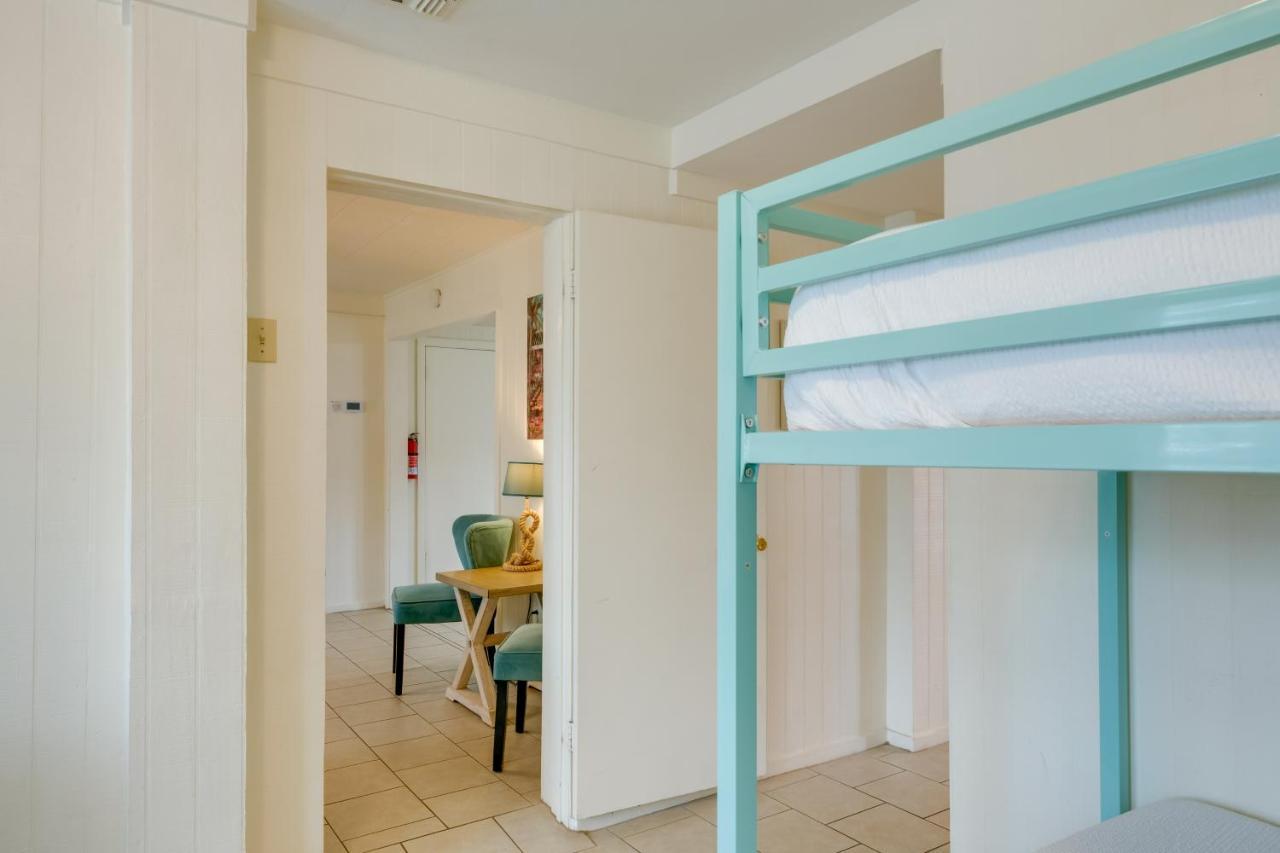 Beautiful Rockport Townhome - Walk To Aransas Bay! Bagian luar foto